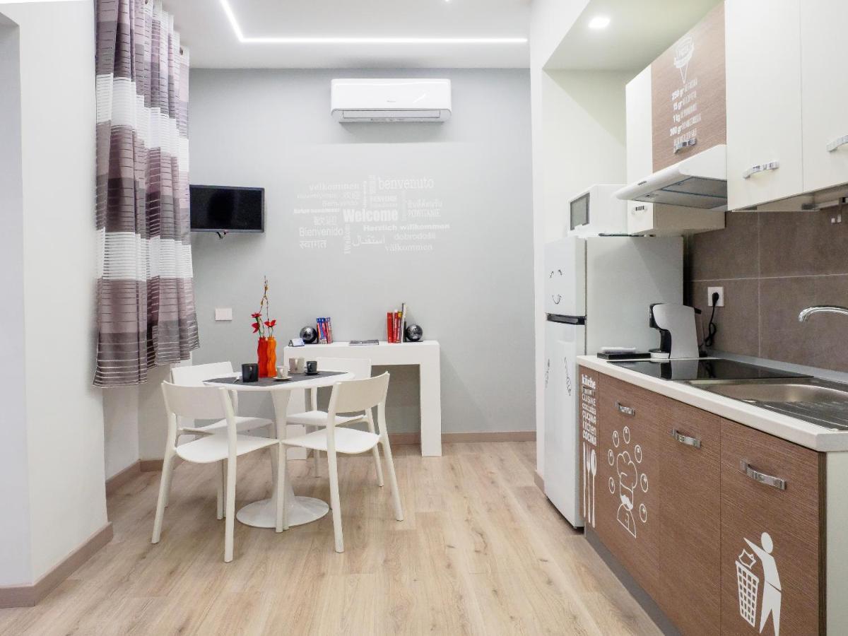 Plebiscito Home Holidays Неаполь Экстерьер фото